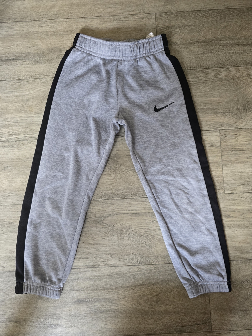 Nike Kids Grey Pants Suit - Picture 2 of 2